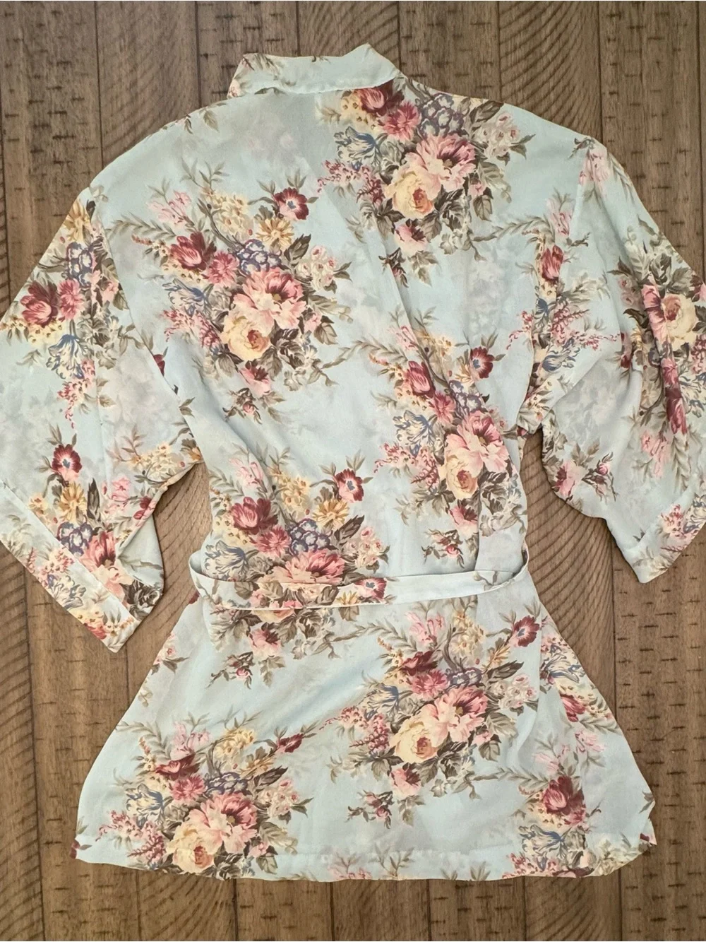 VICTORIA’S SECRET Vintage Chemise and Robe Set with Pink & Cream Blooms, Floral